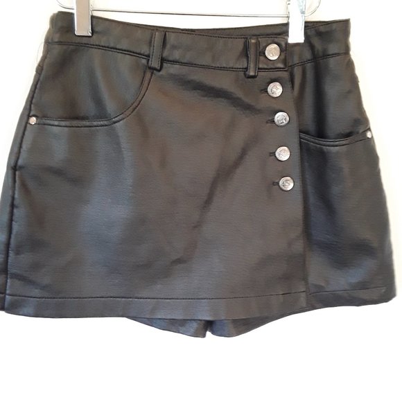 VGW-Amilano faux soft leather skort - Picture 1 of 9